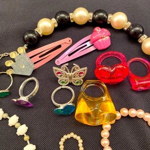 Assorted bundle of girls play jewels